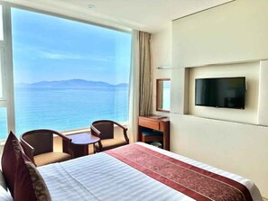 Kamar Double Superior, pemandangan laut | Minibar, brankas, meja kerja, dan Wi-Fi gratis