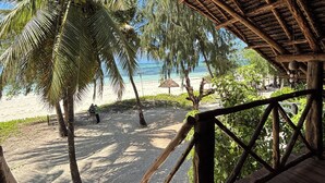 Unclassified image, 2 of 84, button - Evergreen Bungalows (Bwejuu)