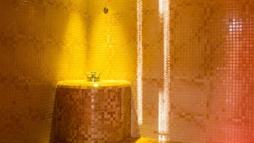 Sauna, baño de vapor y masajes con piedras calientes