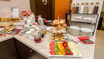 Tägliches inbegriffenes Frühstücksbuffet