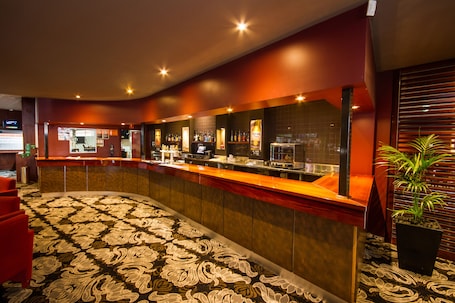 2 bars/lounges. Wiley Park Hotel