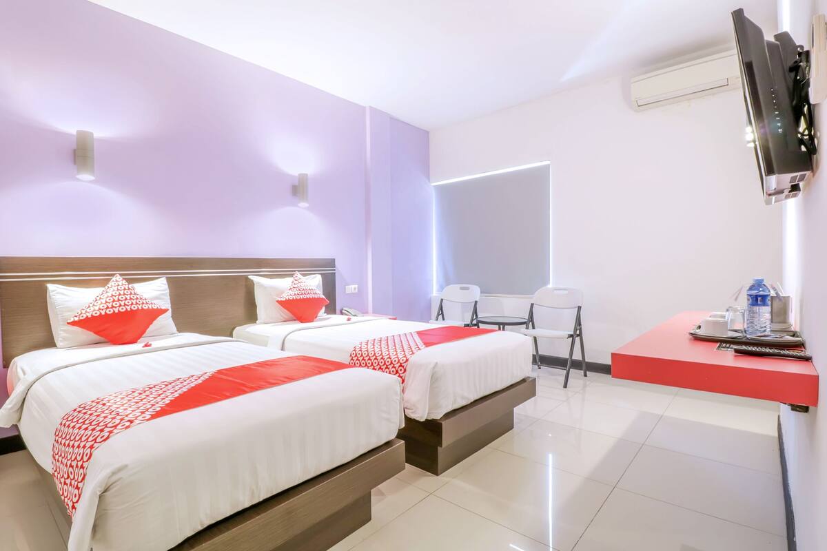 Deluxe Twin Room | Desk, free WiFi, bed sheets