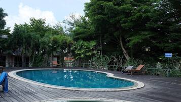 Outdoor pool, sun loungers
