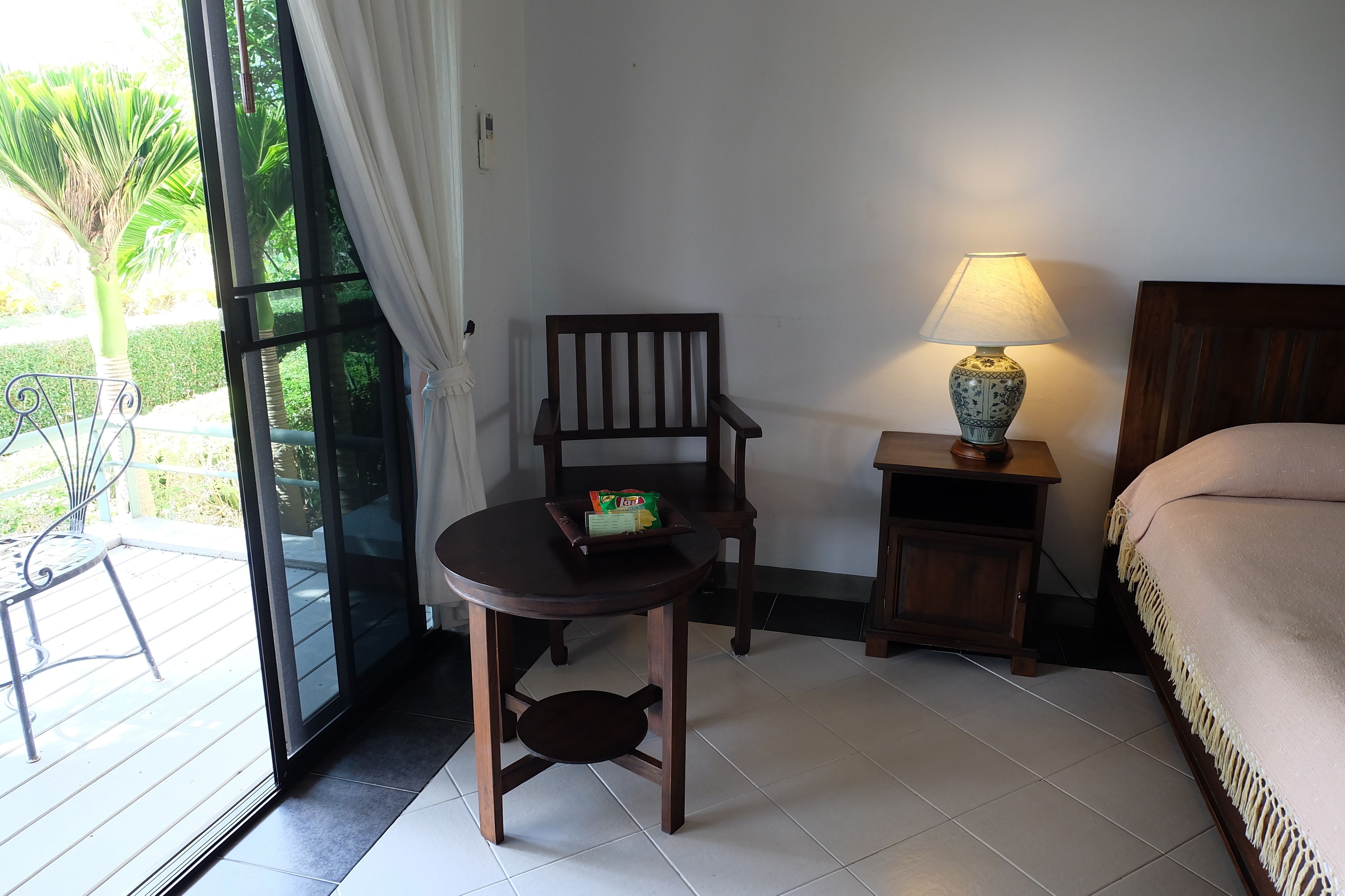 standard room | room amenity