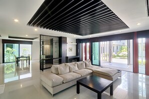 Family Villa, 2 Bedrooms, Garden Area | Living room