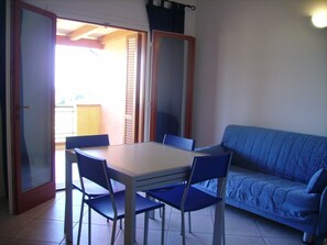ห้องนั่งเล่น | ทีวีจอแบน