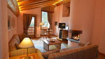 Suite | Area soggiorno | TV a schermo piatto