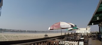 Sengtawan Riverside Hotel