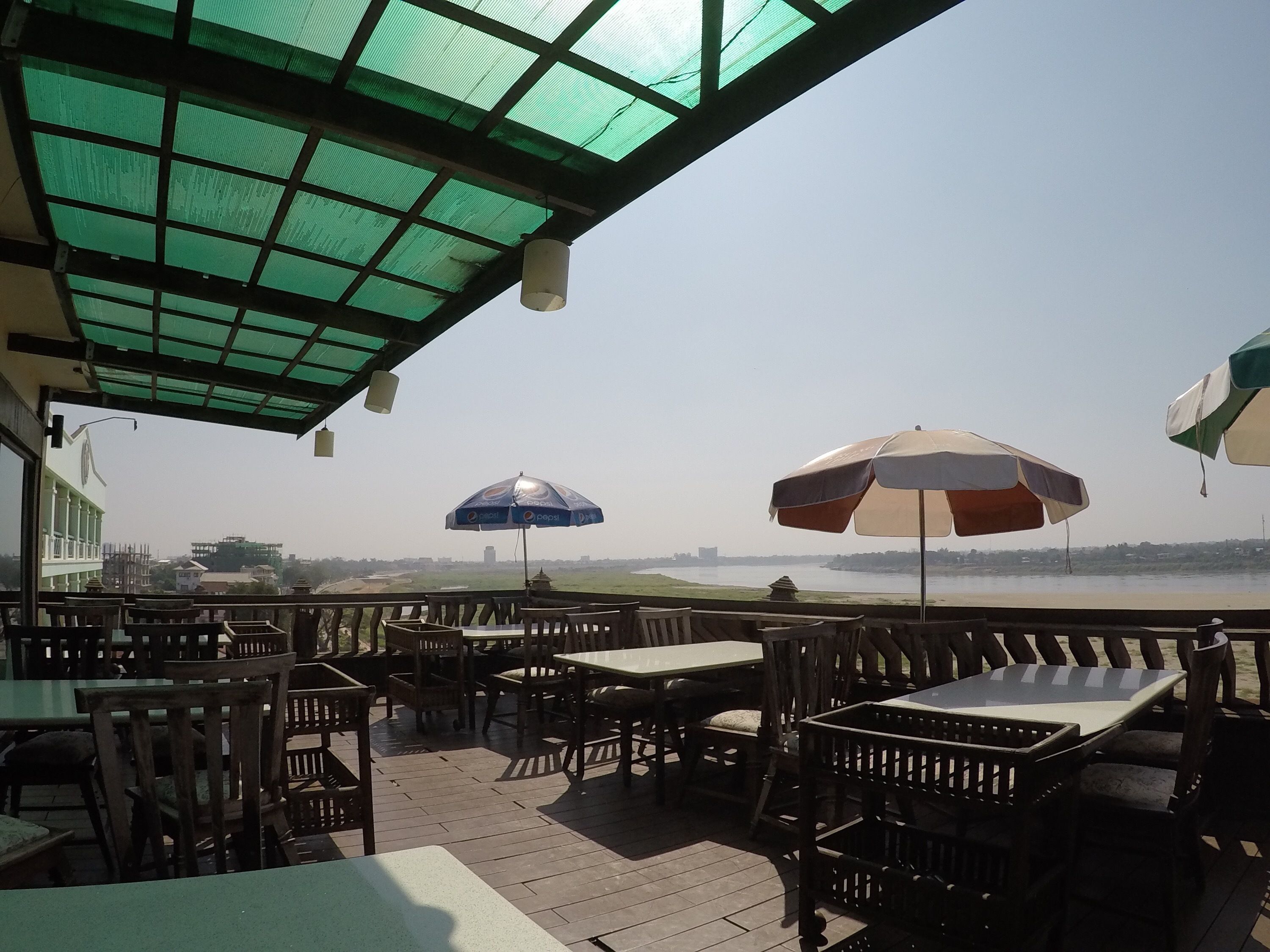 lunch, dinner, brunch served; local cuisine