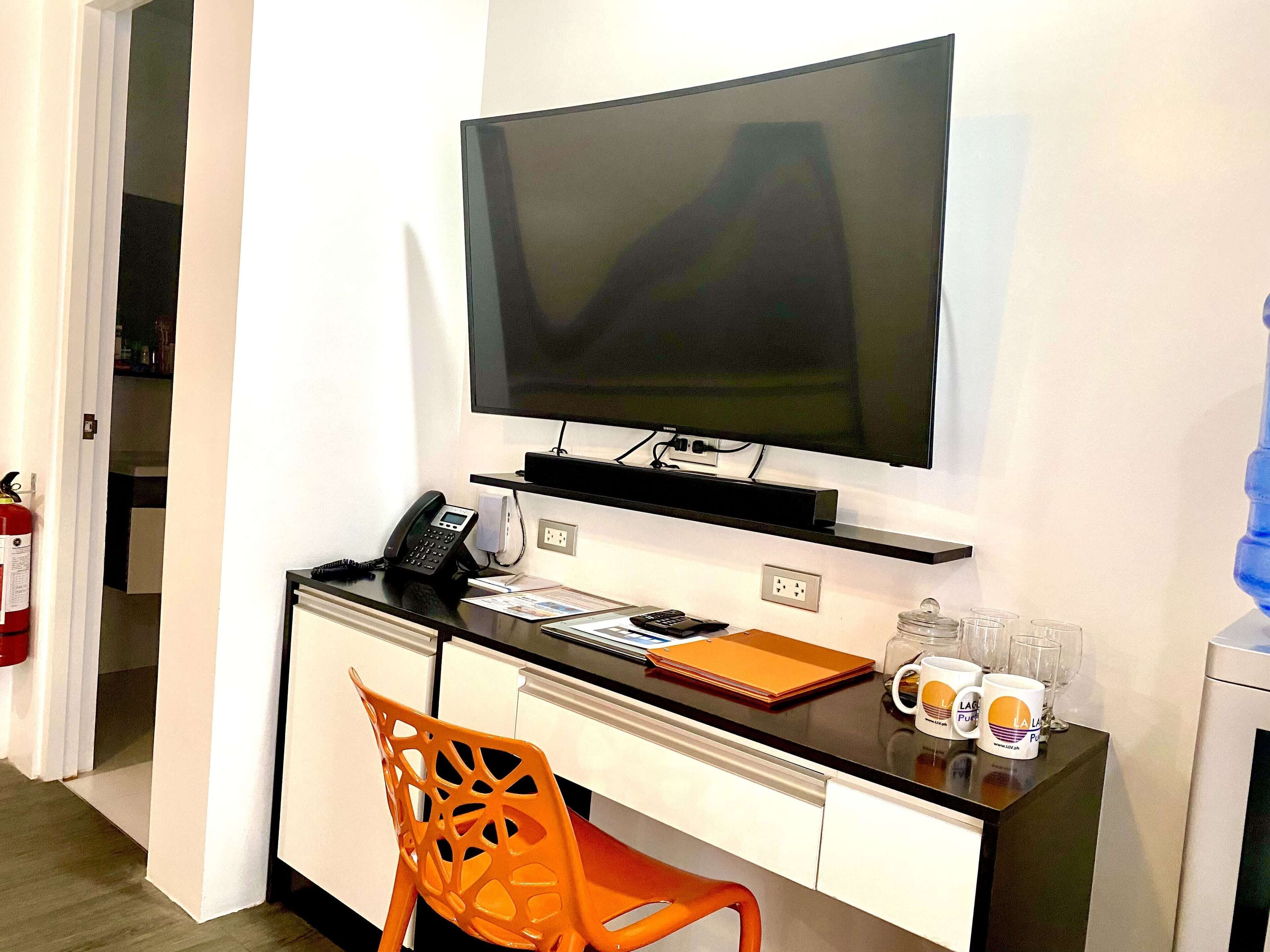 superior studio | 1 bedroom, down duvets, tempur-pedic beds, minibar