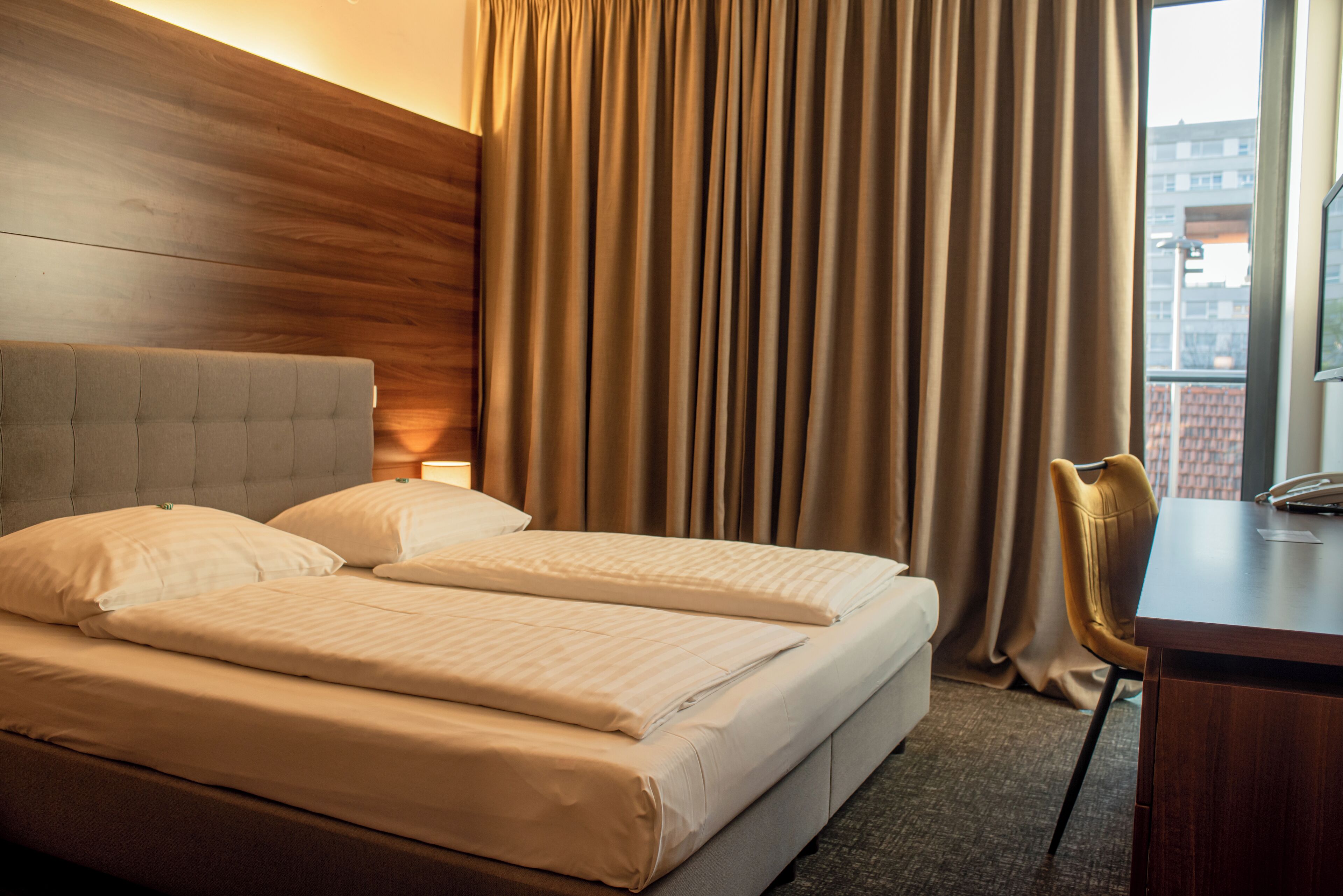 Comfort Double Room | Desk, free WiFi, bed sheets