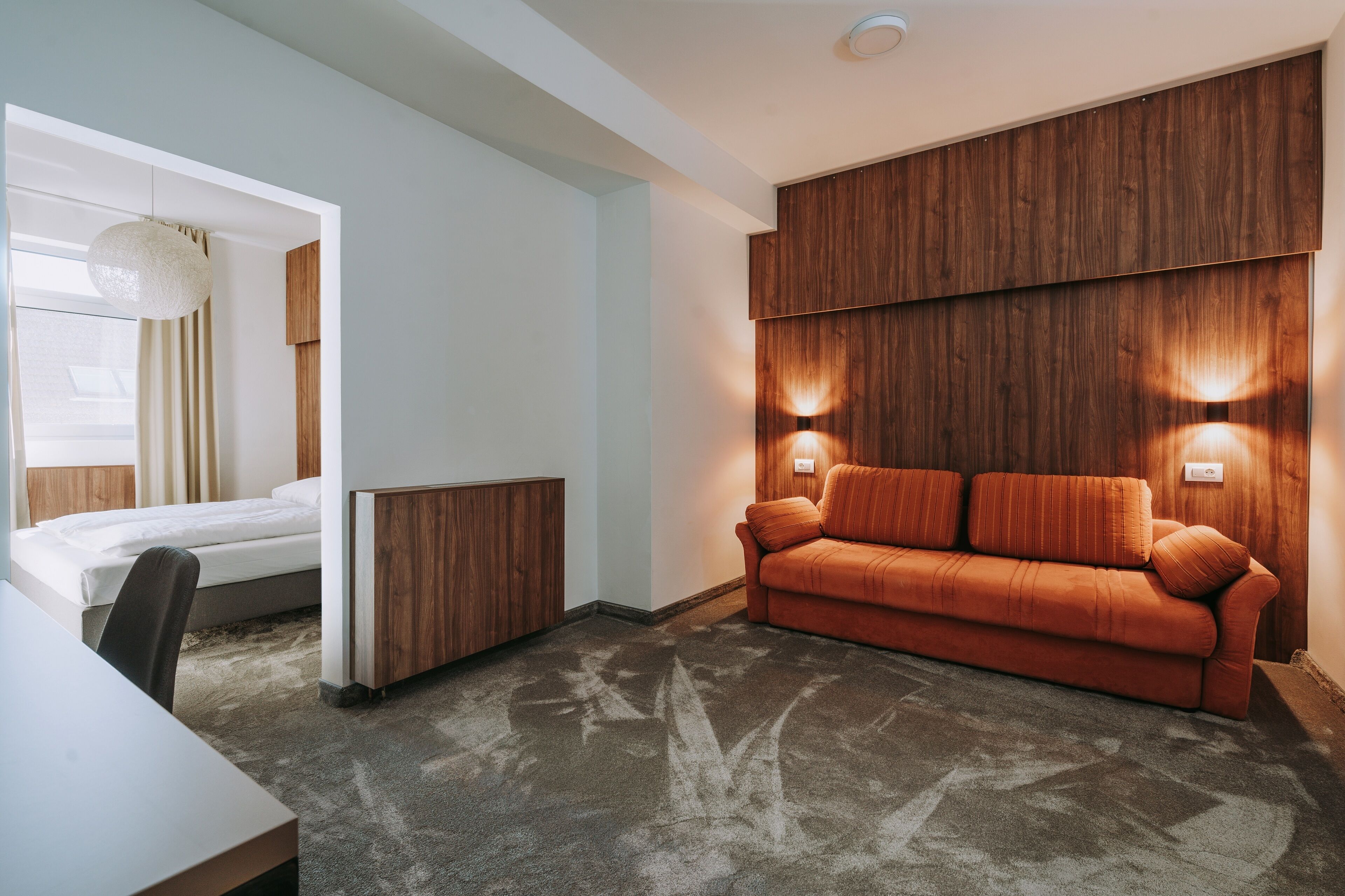 standard double room, 1 queen bed (low budget) | 1 bedroom, desk, free wifi, bed sheets