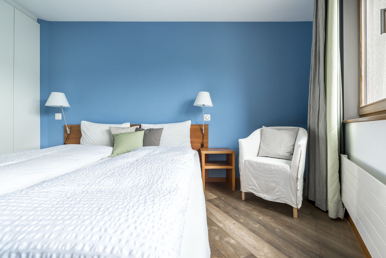 Hochwertige Bettwaren, Daunenbettdecken, Zimmersafe