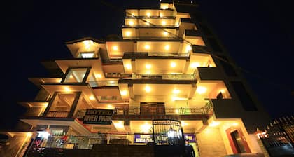 Hotel River Park