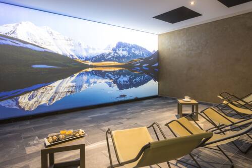 Sauna, Turkish bath, manicures and pedicures