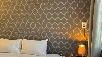Comfort Double Room, Private Bathroom, City View | Individually decorated, individually furnished, laptop workspace