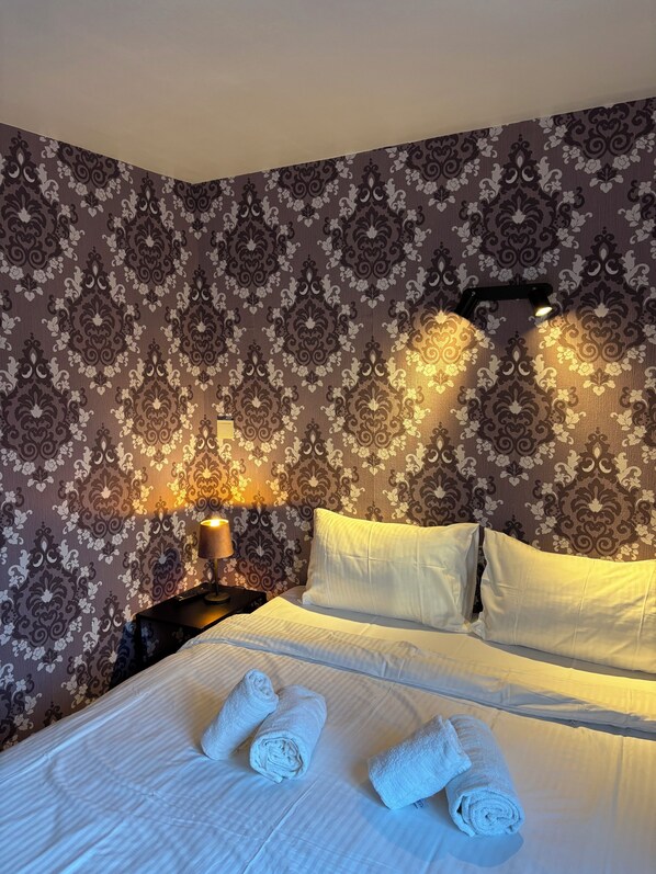 基本雙人房, 共用浴室 | 獨特裝潢、布置獨特、筆電工作空間、遮光布/窗簾