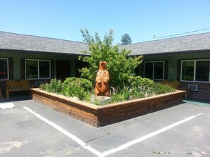 Property grounds - Mingo Motel (Wallowa)