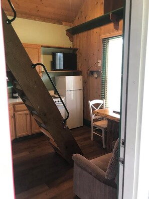 TV - Mingo Motel (Wallowa)