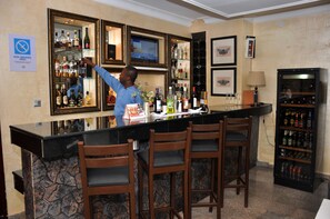 Bar (on property) - Hotel Chelsea Wuse 2 (Abuja)