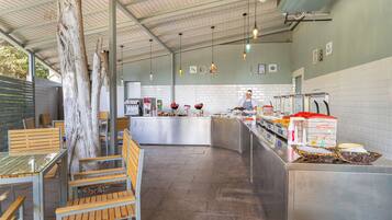Snack-bar