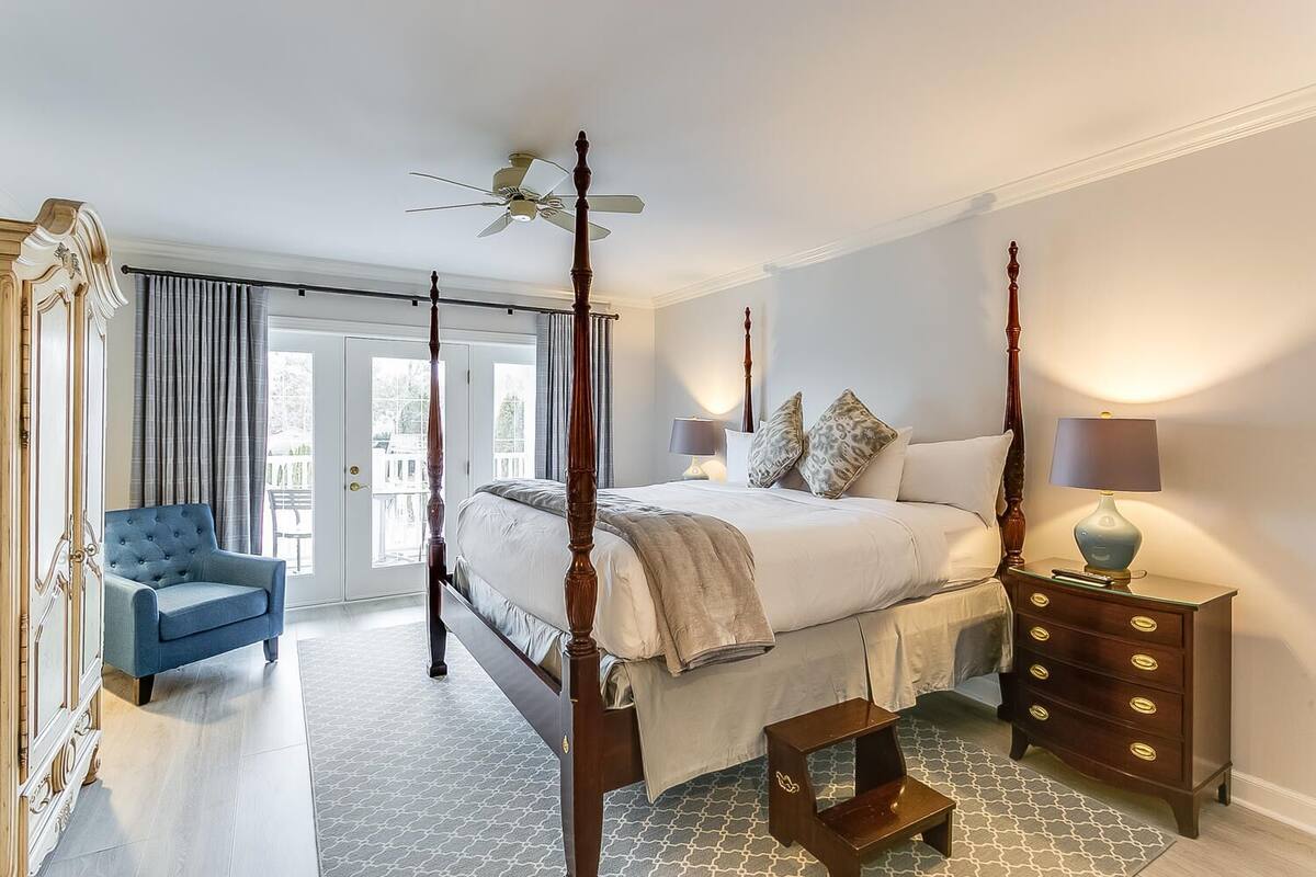 The Geneva Inn in Lake Geneva: Find Hotel Reviews, Rooms, and Prices on ...