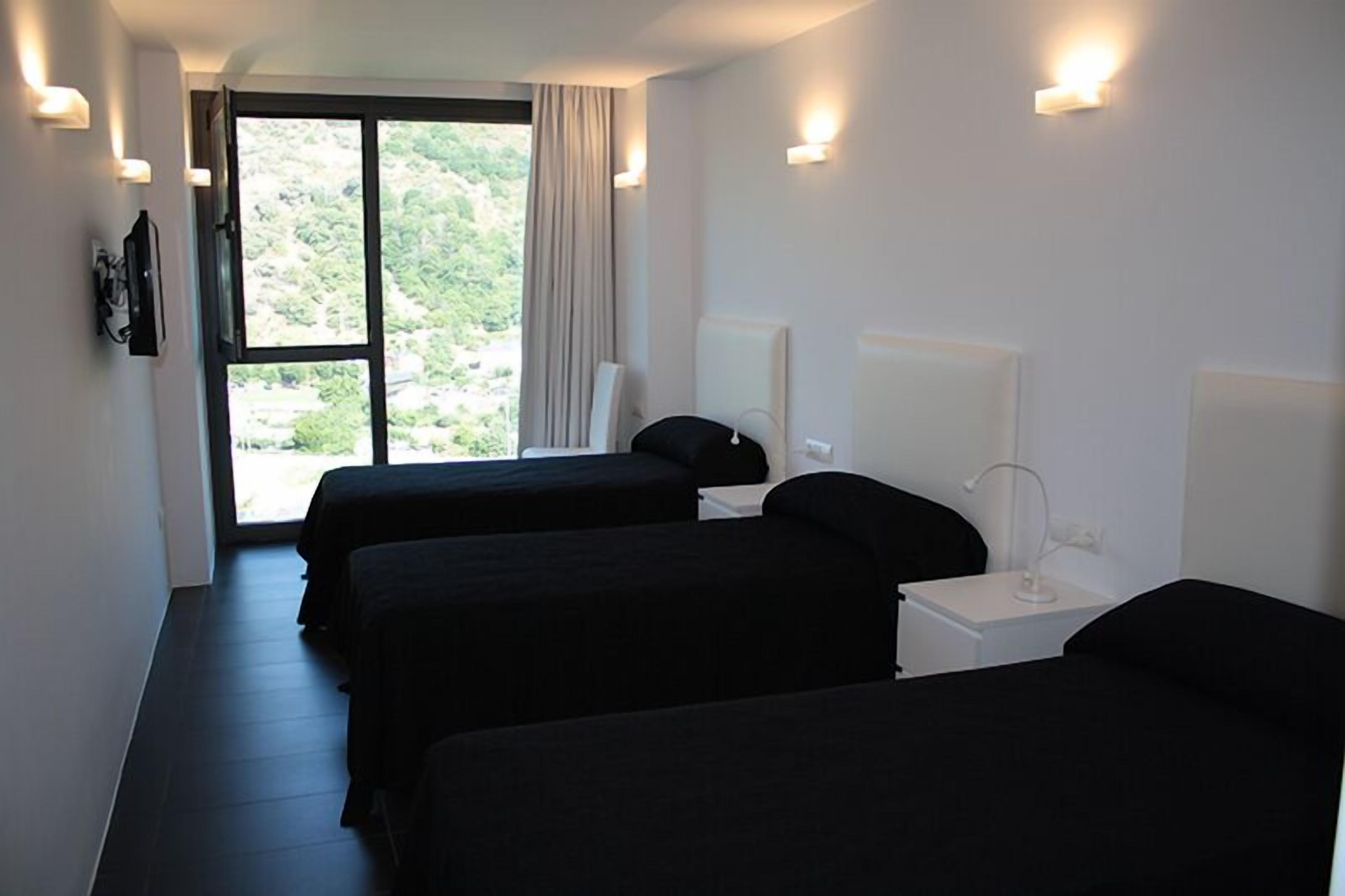 Photo - Hostal Tres Campanas