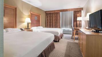 Huone, 2 keskisuurta parisänkyä, tupakointi kielletty | Työpöytä, ilmainen Wi-Fi, vuodevaatteet