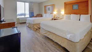 Room, 2 Katil Ratu (Queen), Non Smoking | Meja, Wi-fi percuma, cadar katil 