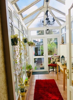 Flat-screen TV - Donnybrook Hall (Dublin)