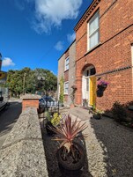 Είσοδος καταλύματος