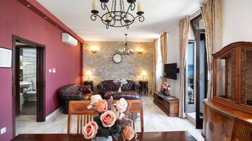 Deluxe Apartment | Schreibtisch, kostenloses WLAN, Bettwäsche