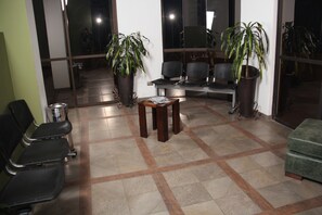 Phòng trị liệu đôi