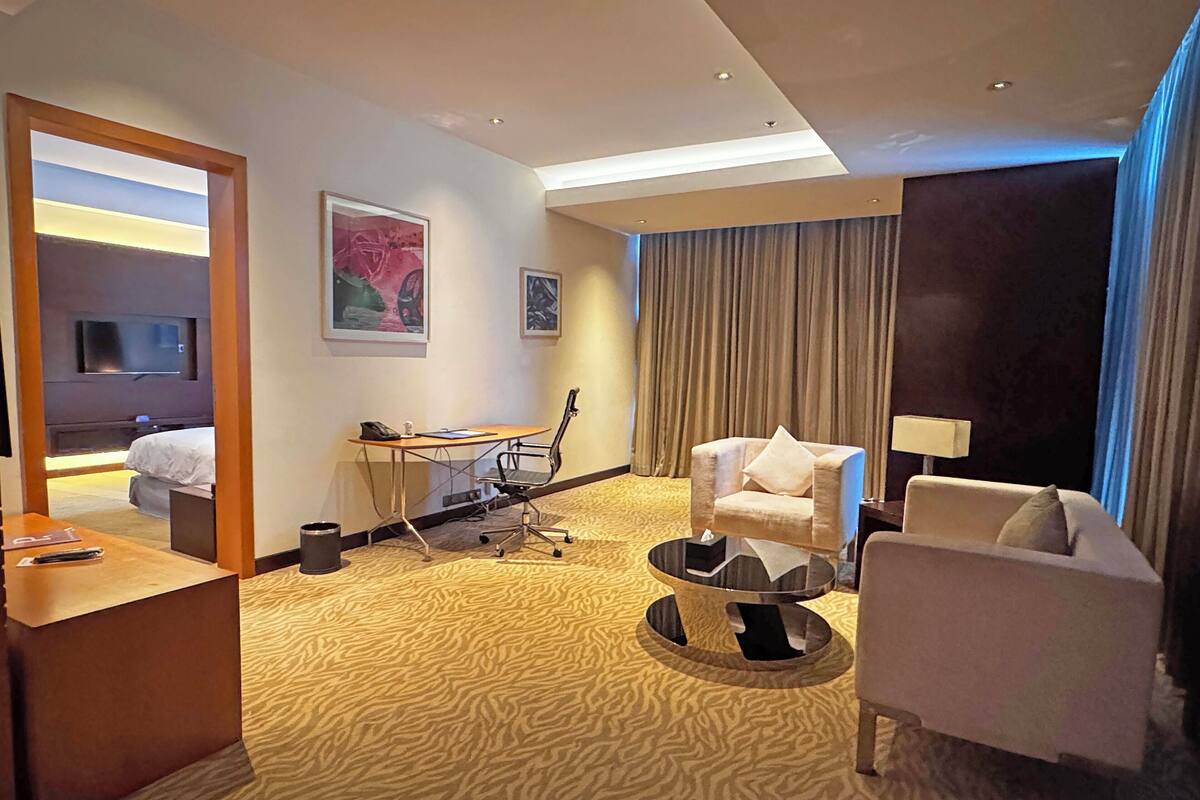 Business Room (Class - Lounge Access)