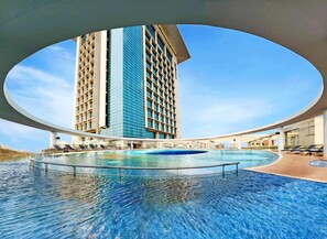 Piscina externa