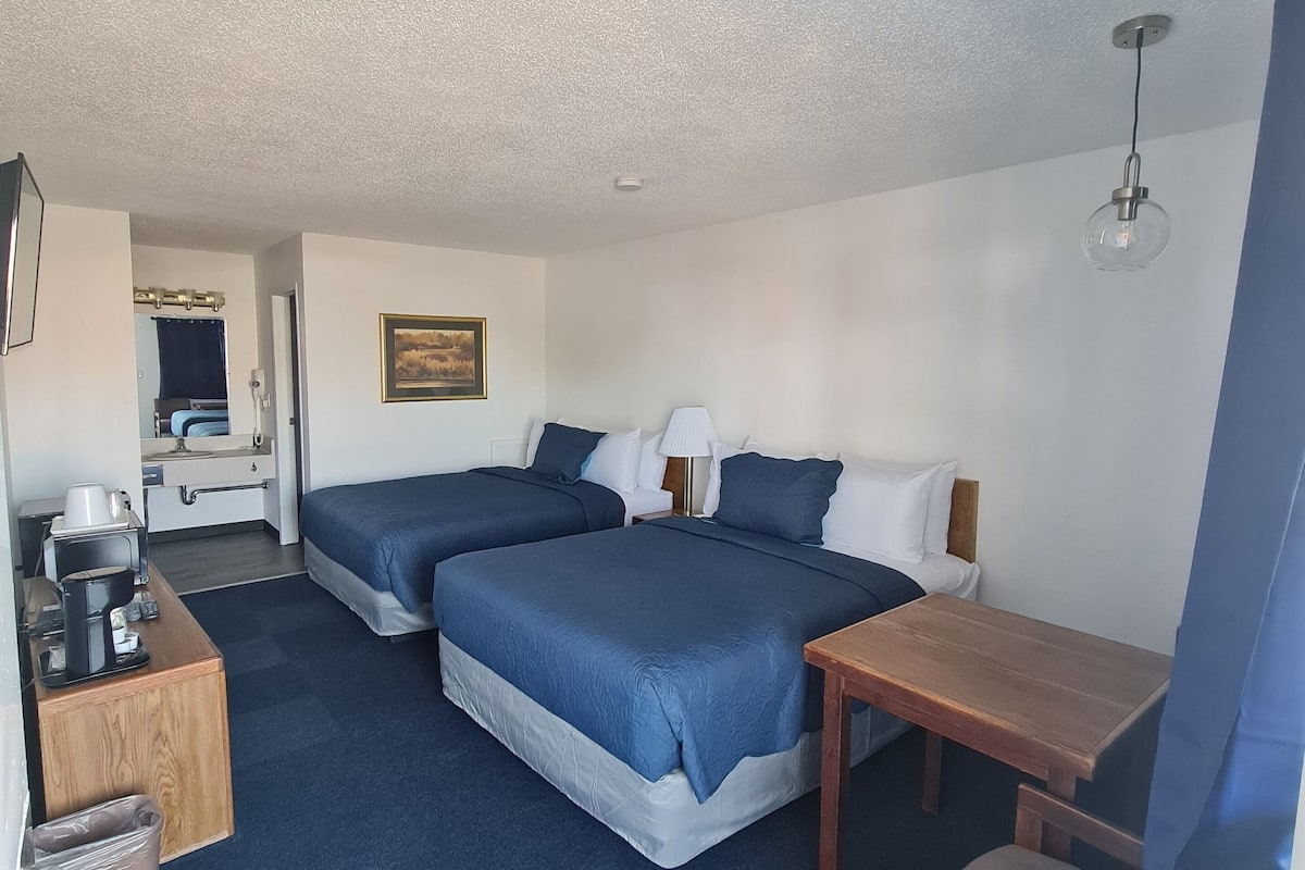 Standard Double Room, 2 Queen Beds
