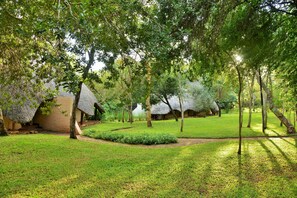 Free self parking - Lokuthula Lodges (Victoria Falls)