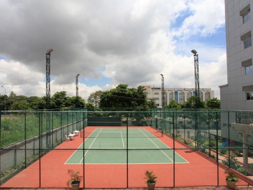 Tennis court