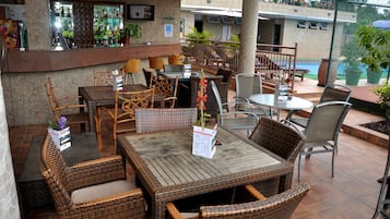 Poolside bar