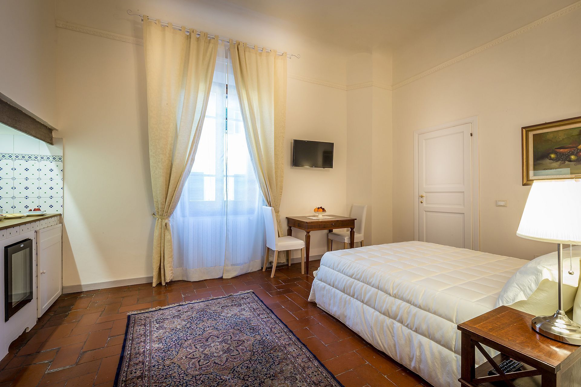 Economy Room