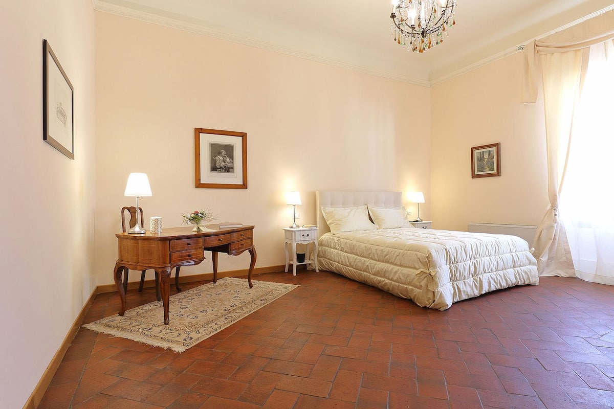 Standard Double Room | Premium bedding, down comforters, memory foam beds, minibar