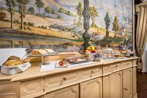 Buffet - Dimora Bandinelli Firenze (Florence)