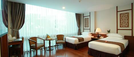 Habitación ejecutiva con 1 cama doble o 2 individuales | Minibar, caja fuerte, escritorio y espacio para trabajar con un portátil