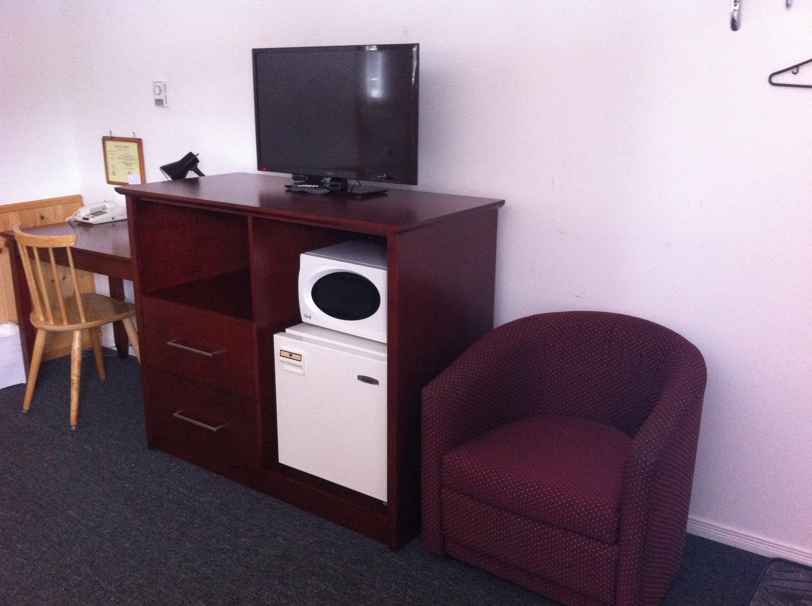 Standard Room, 2 Double Beds | Desk, iron/ironing board, free WiFi