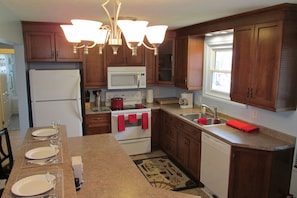 Apartment, 2 Bedrooms, Kitchen | Private kitchen