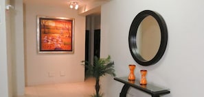 Interior - El Cacique Hotel (Piura)