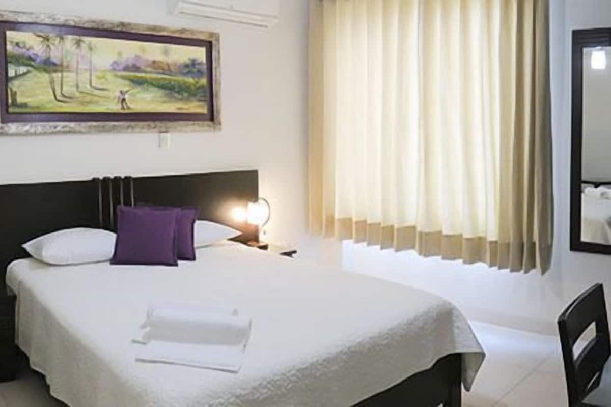 Doppelzimmer | Minibar, Schreibtisch, kostenloses WLAN, Bettwäsche