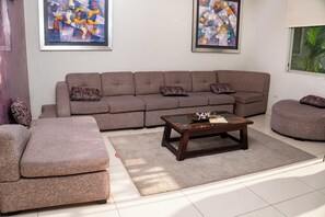 Interior - El Cacique Hotel (Piura)