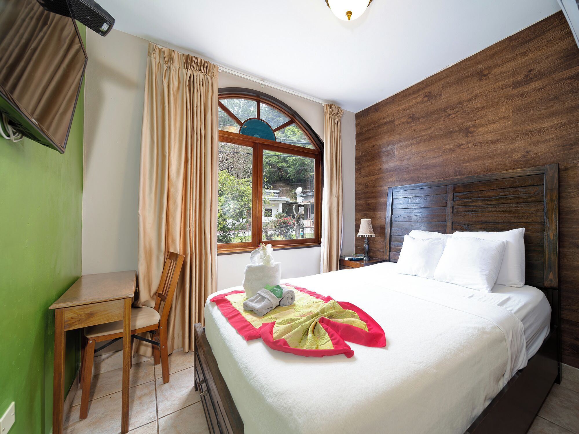 standard single room, 1 double bed, mountain view | blackout curtains, rollaway beds, free wifi, bed sheets