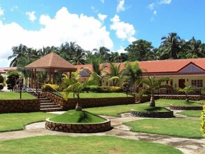 Property grounds - Hagnaya Beach Resort and Restaurant (Bogo)